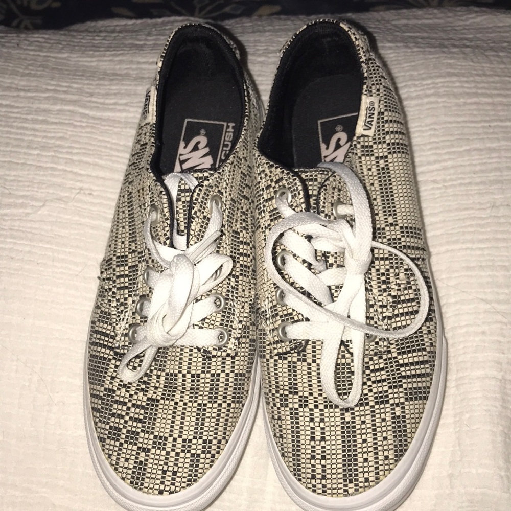 Vans White & Black Sneakers Size 7